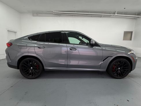 Used 2024 BMW X6 xDrive40i w/ Premium Package AWD/4WD image 7