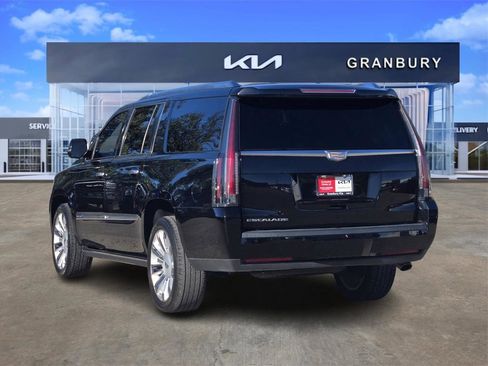 Used 2018 Cadillac Escalade ESV Platinum image 5