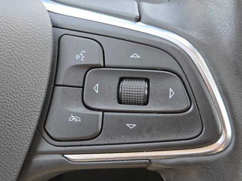 Used 2023 Buick Envision Essence w/ Sport Touring Package AWD/4WD image 10