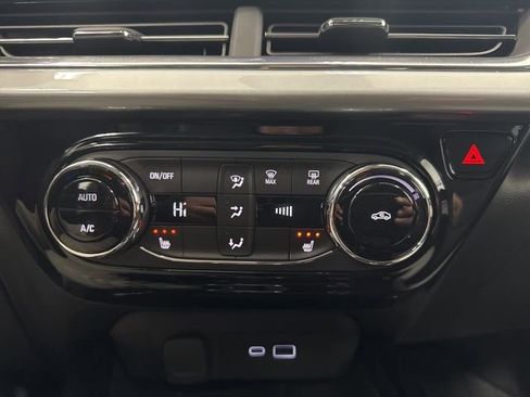 New 2026 Chevrolet Trax LT w/ Driver Confidence Package FWD image 17