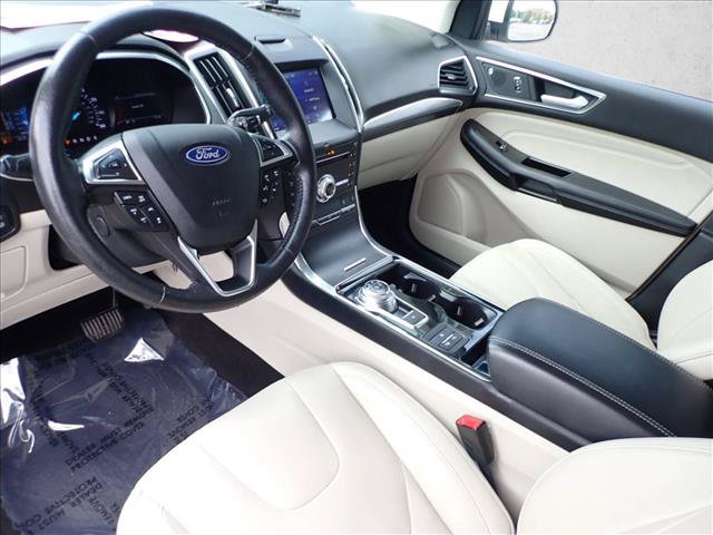 Used 2019 Ford Edge Titanium w/ Equipment Group 301A AWD/4WD image 12