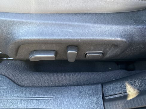 Used 2019 Subaru Outback 2.5i Limited image 19