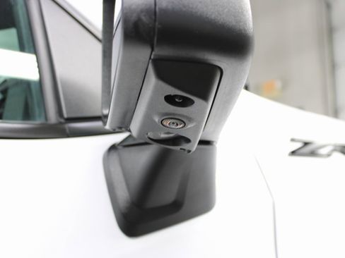 Used 2023 Chevrolet Silverado 1500 ZR2 image 52