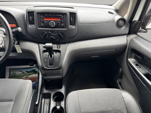 Used 2017 Nissan NV200 S w/ Cruise Control Package image 23