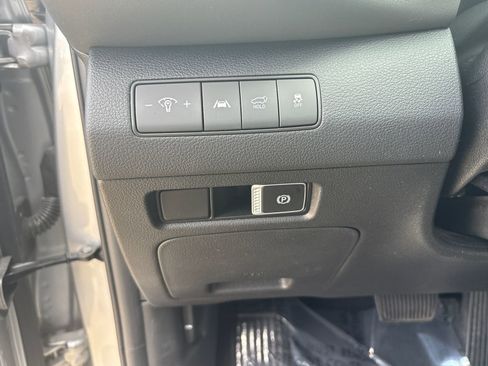 Used 2023 Hyundai Santa Fe SEL image 17