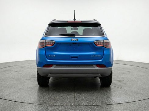 Used 2025 Jeep Compass Trailhawk image 6