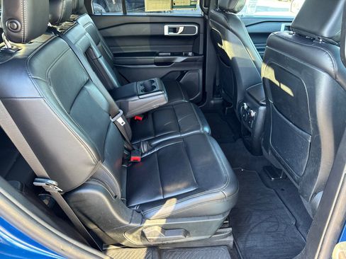Used 2020 Ford Explorer XLT w/ Equipment Group 202A image 20