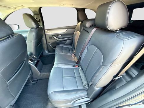 Certified 2024 MAZDA CX-90 Plug-In Hybrid w/ Preferred AWD/4WD image 28