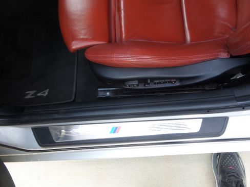 Used 2006 BMW M Roadster image 25