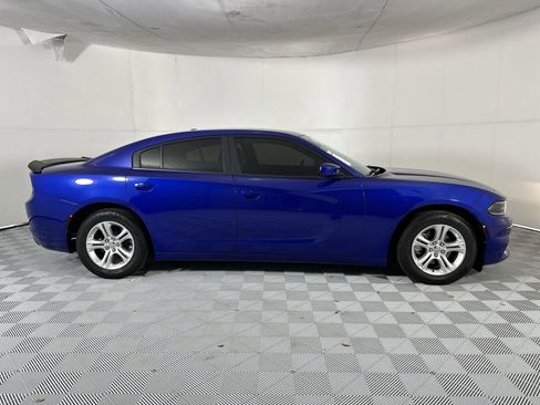 Used 2021 Dodge Charger SXT RWD image 9