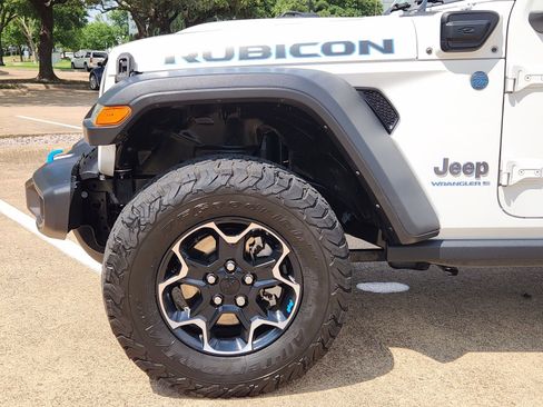 Used 2023 Jeep Wrangler Unlimited Rubicon 4xe AWD/4WD image 8