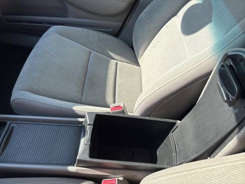 Used 2011 Honda Civic LX image 37