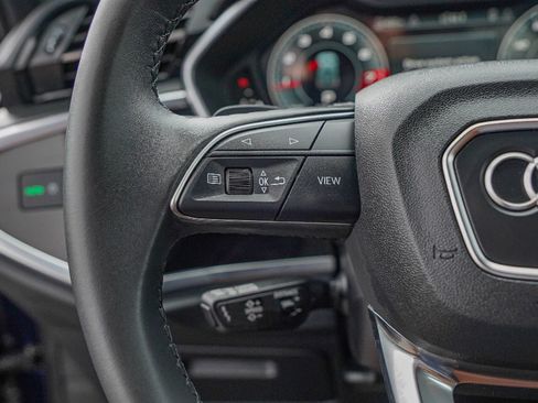 Certified 2025 Audi Q3 2.0T Premium Plus w/ Premium Plus Package image 12