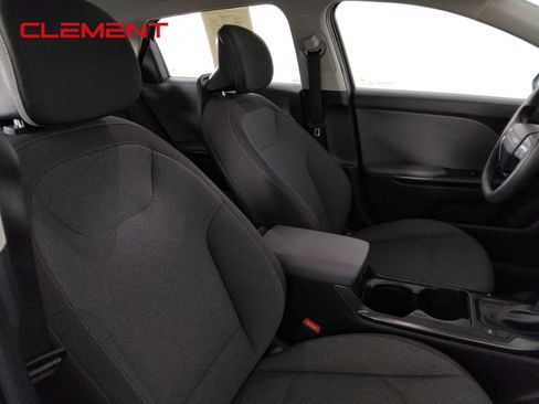 Used 2025 Kia K4 FWD image 33
