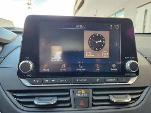 Used 2021 Nissan Altima 2.5 SV w/ SV Premium Package image 15