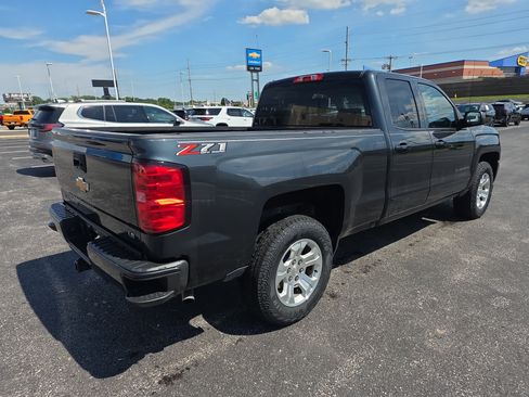Used 2019 Chevrolet Silverado 1500 LT AWD/4WD image 4