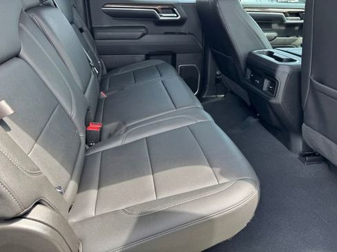 Used 2022 Chevrolet Silverado 1500 RST image 7