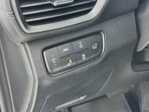 Used 2019 Hyundai Santa Fe Limited AWD/4WD image 10