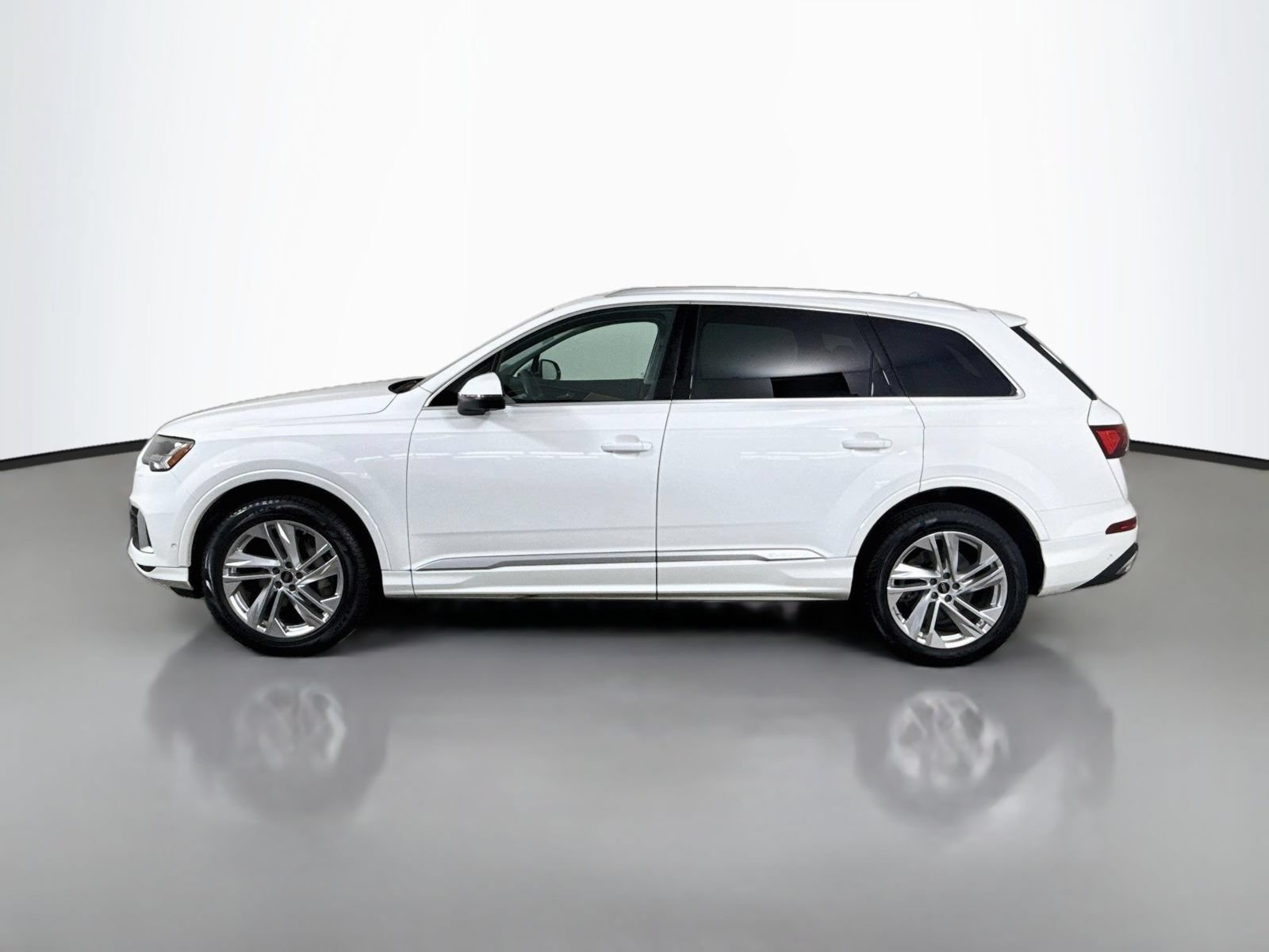 Certified 2023 Audi Q7 3.0T Premium Plus w/ Premium Plus Package AWD/4WD image 2
