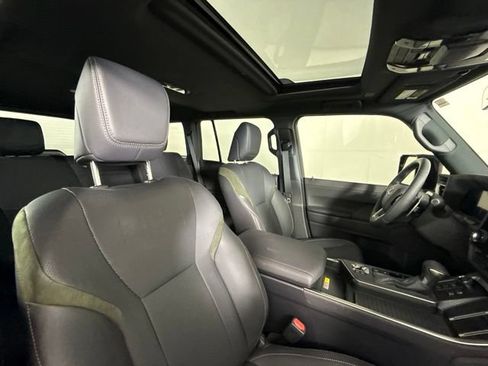 Used 2026 Lexus GX 550 AWD/4WD image 30