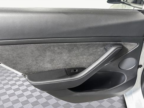 Used 2021 Tesla Model 3 Standard Range Plus image 26