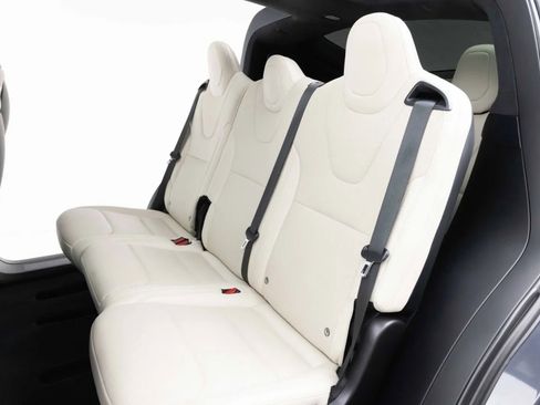 Used 2023 Tesla Model X AWD/4WD image 28