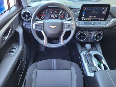 Used 2026 Chevrolet Blazer LT w/ Convenience Package AWD/4WD image 16