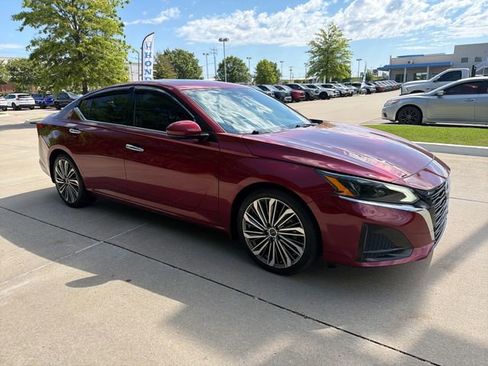 Used 2023 Nissan Altima 2.5 SL FWD image 7