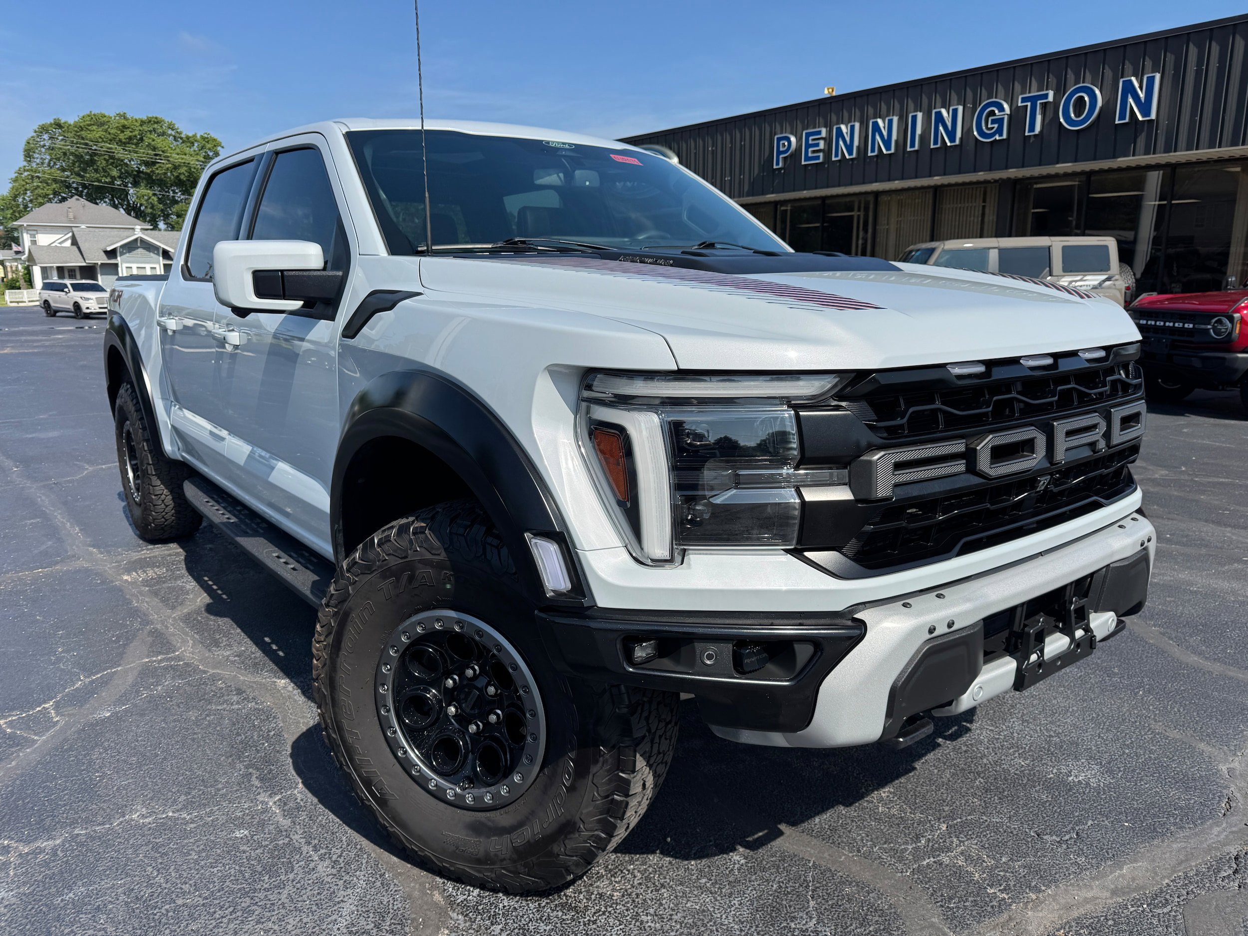 Used 2025 Ford F150 Raptor AWD/4WD image 1