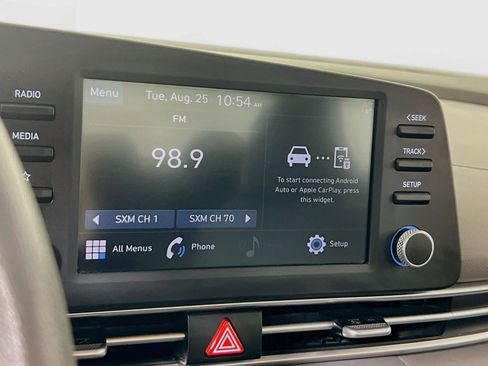 Used 2023 Hyundai Elantra SEL FWD image 14
