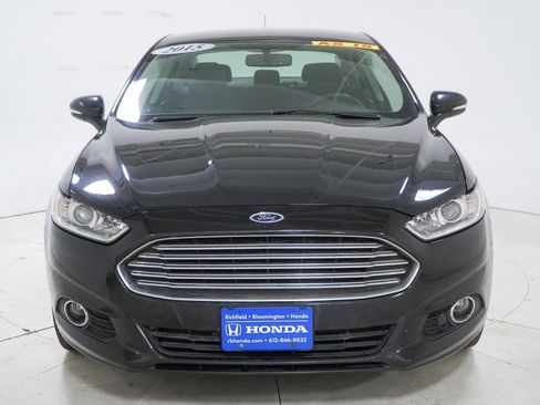 Used 2015 Ford Fusion SE w/ Equipment Group 202A image 2