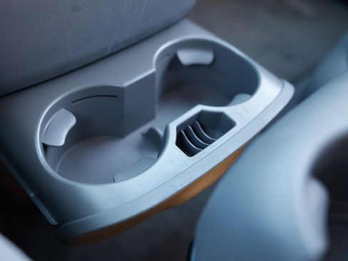 Used 2006 Kia Sedona LX image 37