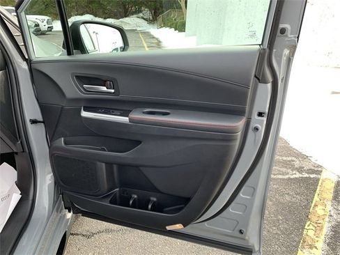 Used 2025 Toyota Sienna XSE image 13