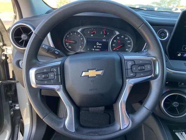 Used 2025 Chevrolet Blazer LT FWD image 35