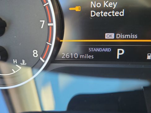 Used 2025 Nissan Rogue S image 23