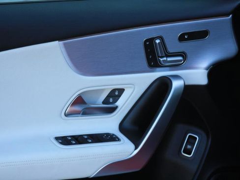 Used 2019 Mercedes-Benz A 220 4MATIC image 19