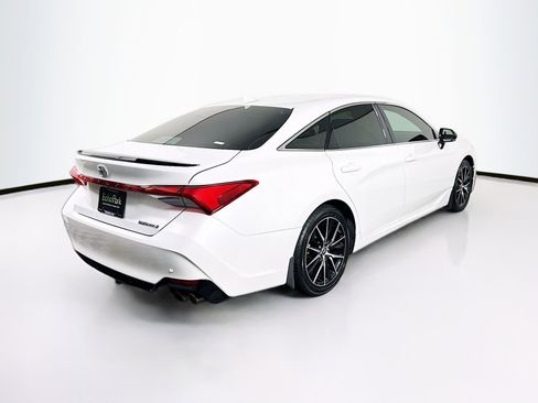 Used 2019 Toyota Avalon Touring w/ Advanced Safety Package FWD image 9