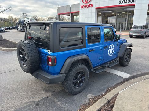 Used 2022 Jeep Wrangler Unlimited Sport image 4