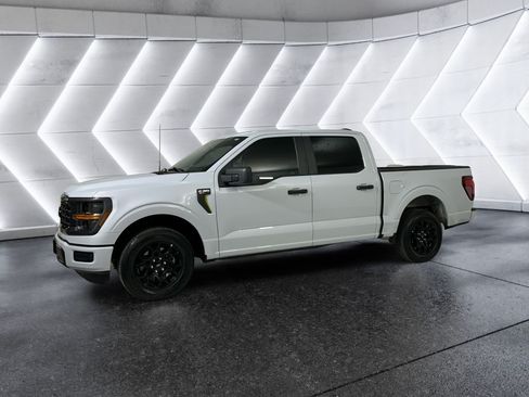 Used 2025 Ford F150 STX RWD image 3