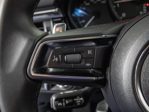 Used 2024 Porsche Macan Premium Plus AWD image 20