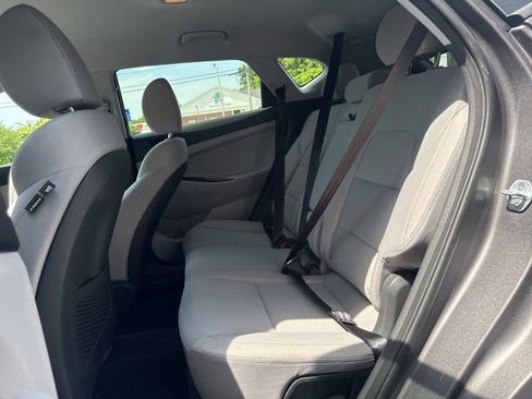 Used 2020 Hyundai Tucson Value AWD/4WD image 11
