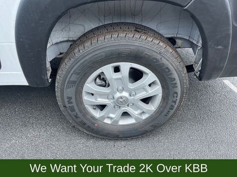 New 2025 RAM ProMaster 2500 w/ Quick Order Package 22G SLT image 8