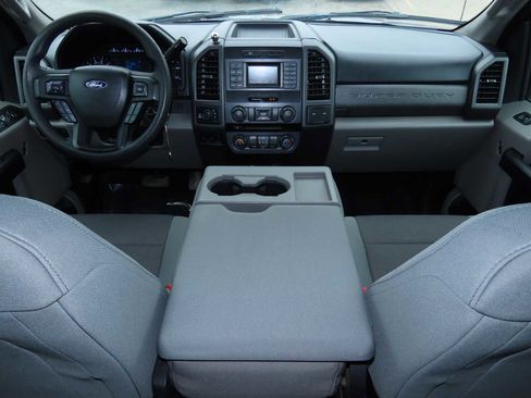 Certified 2018 Ford F250 XL w/ STX Appearance Package image 26