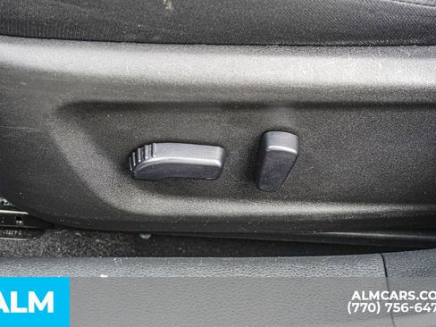 Used 2024 Nissan Altima 2.5 SV FWD image 35