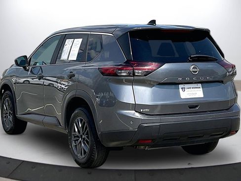 Used 2024 Nissan Rogue S image 7