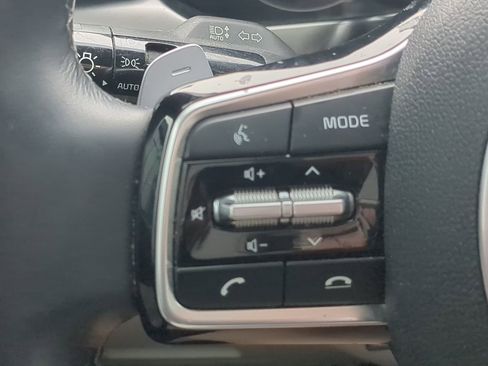 Used 2023 Kia Sorento EX image 25