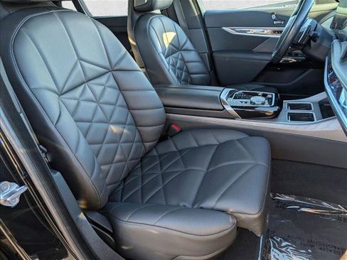 Certified 2023 BMW 740i 740i w/ Parking Assistance Package image 23