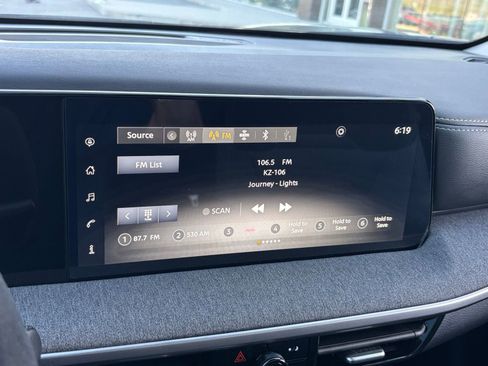 Used 2025 Nissan Kicks SV w/ SV Premium Package image 26