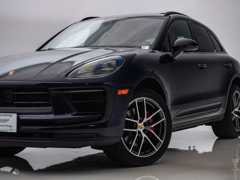Used 2023 Porsche Macan S w/ Premium Package Plus AWD/4WD image 2
