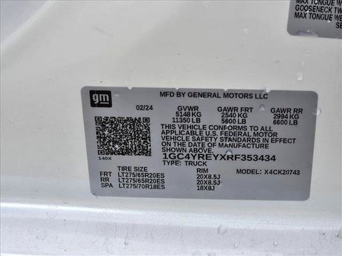 Used 2024 Chevrolet Silverado 2500 High Country w/ Technology Package AWD/4WD image 20